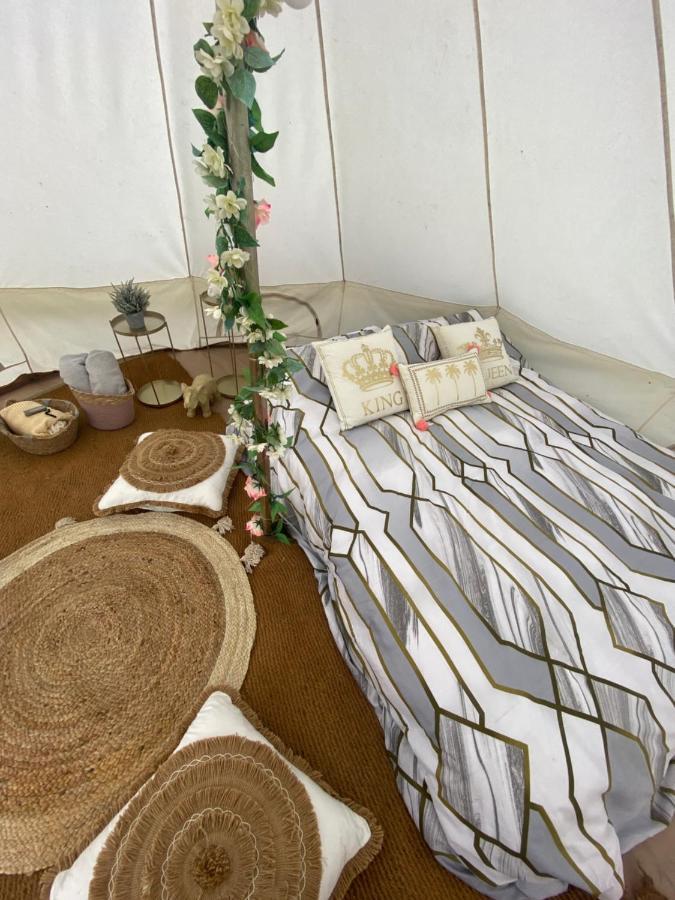 Hotel Country Bumpkins Luxury Glamping Wellingore Zewnętrze zdjęcie