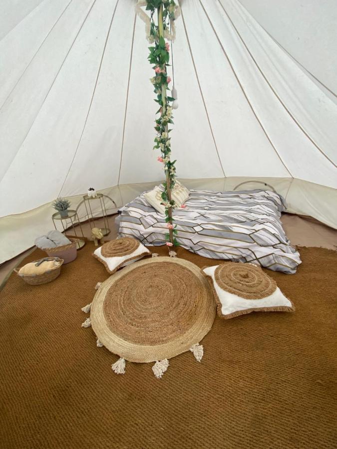 Hotel Country Bumpkins Luxury Glamping Wellingore Zewnętrze zdjęcie