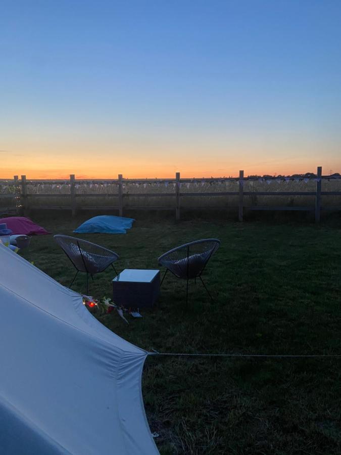 Hotel Country Bumpkins Luxury Glamping Wellingore Zewnętrze zdjęcie