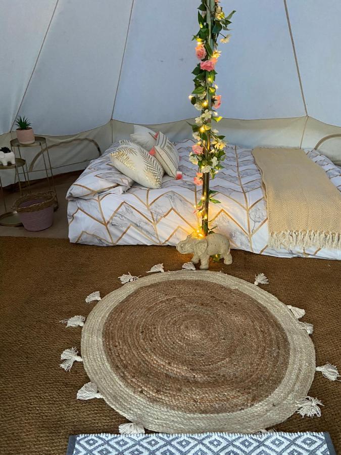 Hotel Country Bumpkins Luxury Glamping Wellingore Zewnętrze zdjęcie
