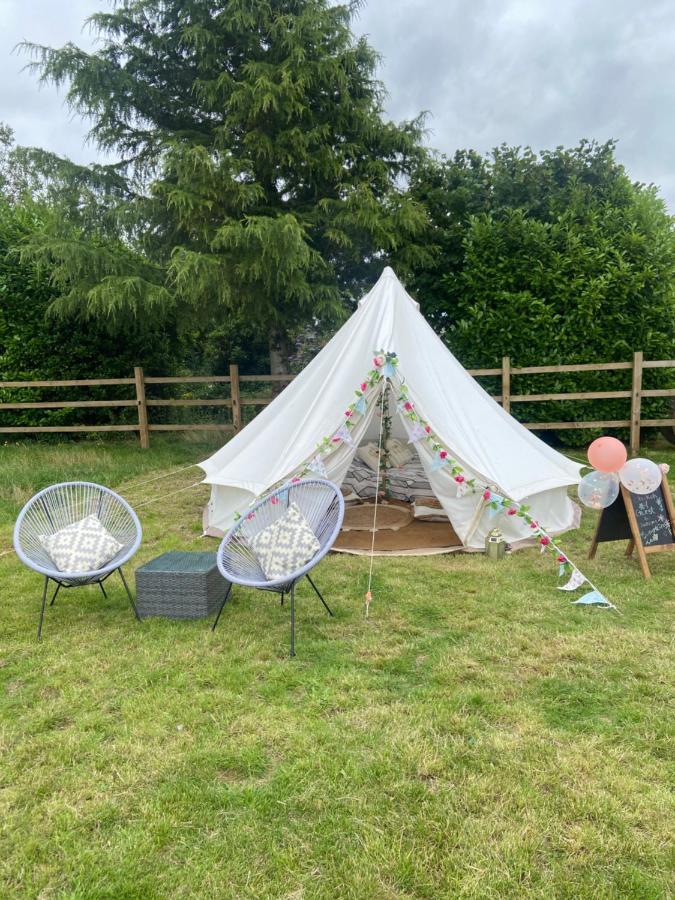 Hotel Country Bumpkins Luxury Glamping Wellingore Zewnętrze zdjęcie