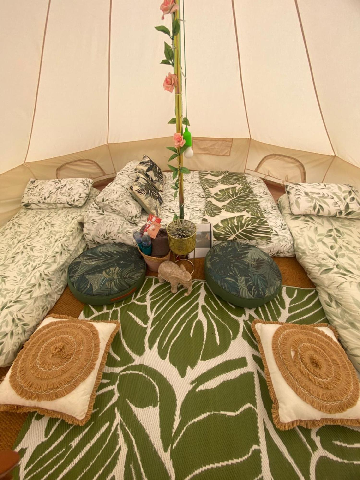Hotel Country Bumpkins Luxury Glamping Wellingore Zewnętrze zdjęcie